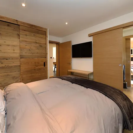 בית נופש L'ursus - Sejour Premium Avec Vue Montagne ג'רארדמר